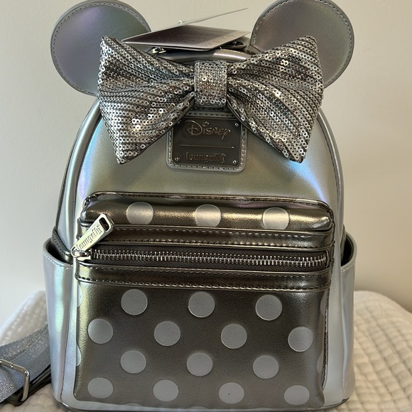 NEW Loungefly Disney 100 Minnie Mouse Platinum mini backpack and wallet set - Picture 7 of 16